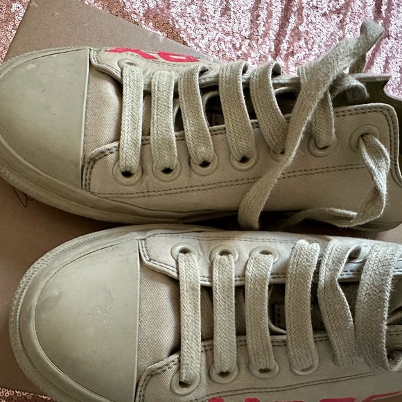 BURBERRY LOGO SNEAKERS GABARDINE BEIGE ICONIC STRIPE LOGO RED 6.5/37 Authentic - Picture 3 of 8